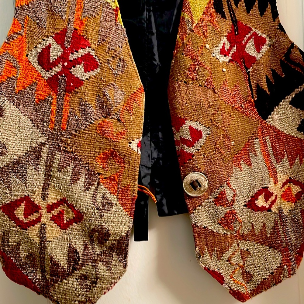 Western Tapestry wool vest by Matt Camron - Picture 3 of 10